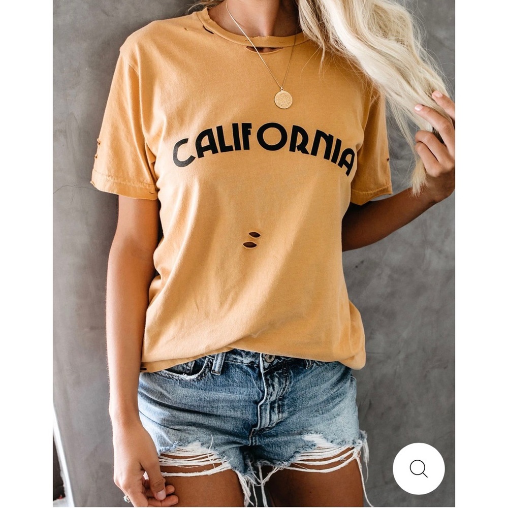 Vici Sunny California Cotton Distressed Tee